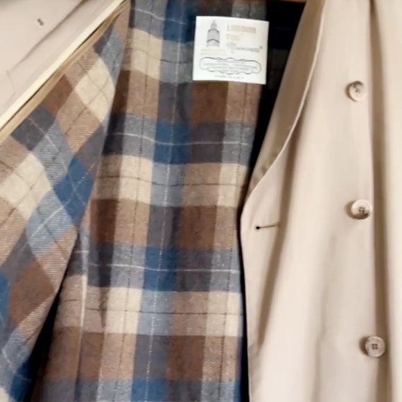 Full Length London Fog Wool lined trench size Medium - Picture 5 of 5